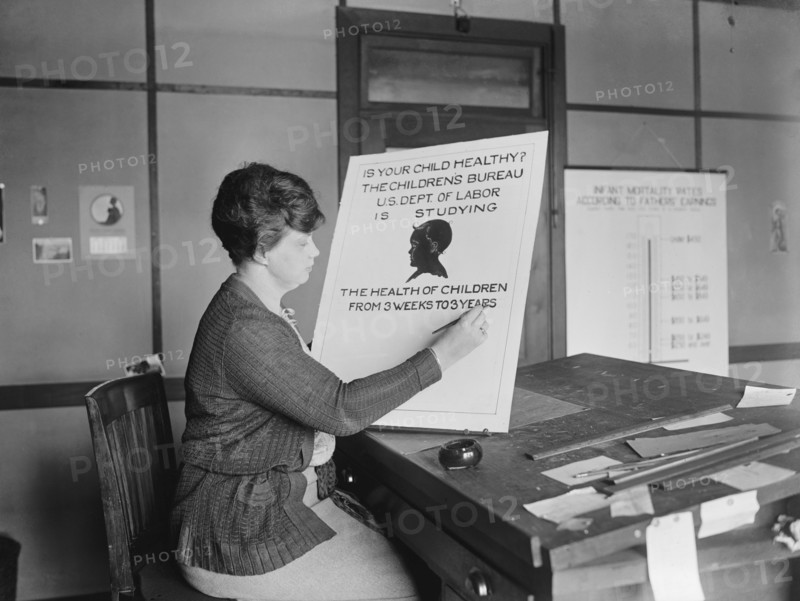 Woman Making Chart, Children's Bureau, Department of Labor, Washington DC, USA, National Photo Company, November 1923