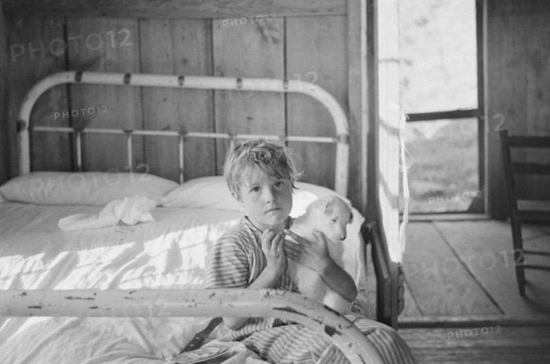 Sharecropper's Child, Pulaski County, Arkansas, USA, Ben Shahn for U.S. Resettlement Administration, September 1935
