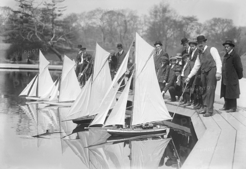 Group of People at Start of Toy Yacht Race, Conservatory Lake, Central Park, New York City, New York, USA, Bain News Service, 1915
