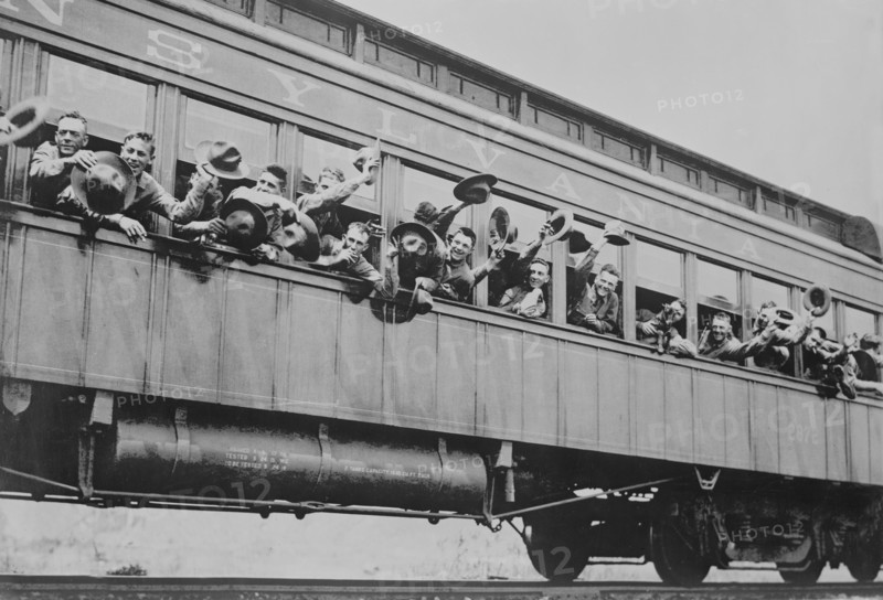 Soldiers of 5th Marine Infantry Regiment on Train enroute to Port of New York for Shipment to France during World War I, New York City, New York, USA, Bain News Service, June 1917