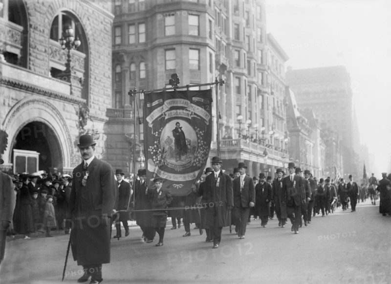 St. Patrick Parade, Fifth Avenue, New York City, New York, USA, Bain News Service, March 1909
