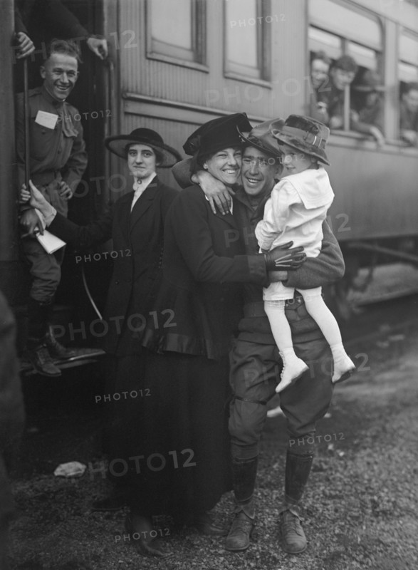 U.S Army Troops Saying Farewell Before Heading off to Military Training Camp, Harris & Ewing, 1917