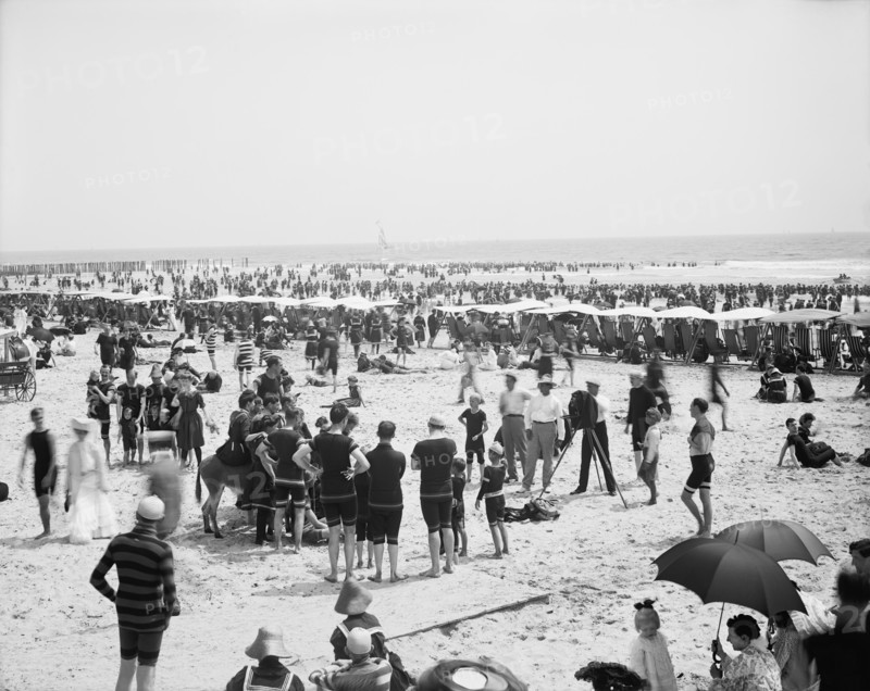 Crowded Beach, Atlantic City, New Jersey, USA, Detroit Publishing Company, 1904