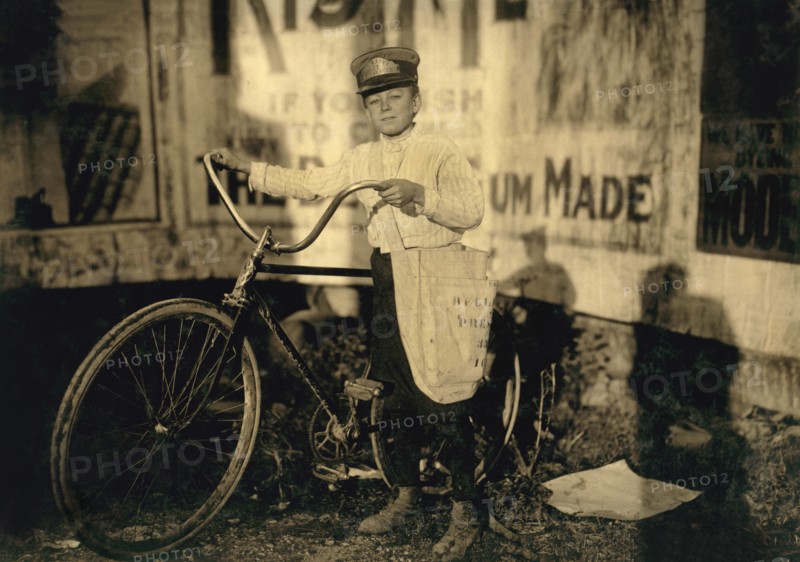 Marion Davis, 14 years old, #21 Messenger for Bellevue Messenger Service, Full-Length Portrait with Bicycle, Houston, Texas, USA, Lewis Hine for National Child Labor Committee, October 1913