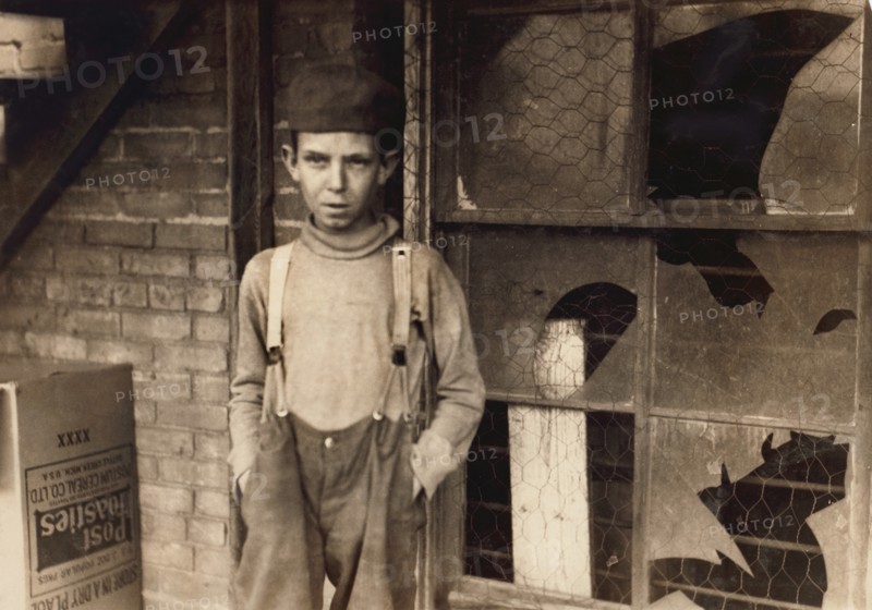 Glenn Dungey, 11-year-old Bakery Worker, Oklahoma City, Oklahoma, USA, Lewis Hine for National Child Labor Committee, April 1917