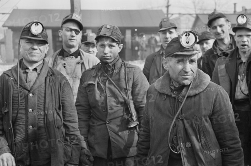 Miners at American Radiator Mine, Mount Pleasant, Pennsylvania, USA, Carl Mydans, U.S. Resettlement Administration, February 1936