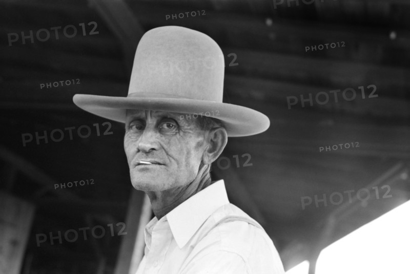 East Texan, Head and Shoulders Portrait, Jacksonville, Texas, USA, Russell Lee, Farm Security Administration, October 1939