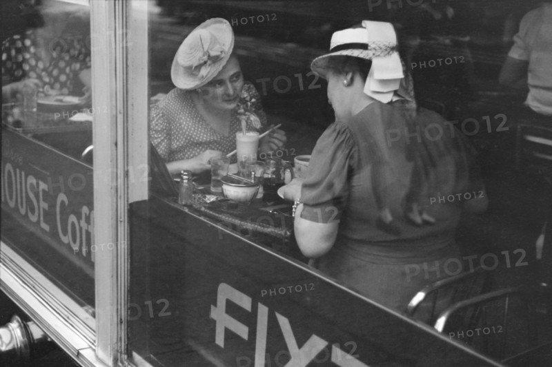 Coffee Shop, Chicago, Illinois, John Vachon, Farm Security Administration, July 1941