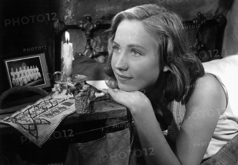 Tove Maes, on-set of the Danish Film, "Ditte, Child of Man (Ditte Menneskebarn)" directed by Bjarne Henning-Jensen, 1946