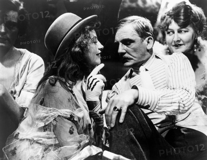Carola Neher, Rudolf Forster and Valeska Gert, on-set of the Film, "The Threepenny Opera" Directed by  G. W. Pabst, 1931