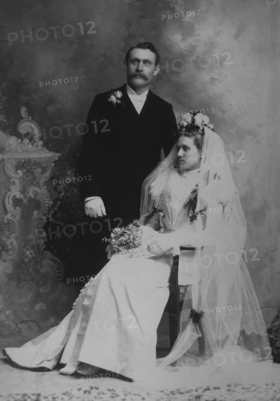 Wedding Couple, Portrait, Chicago, Illinois, USA, circa 1905