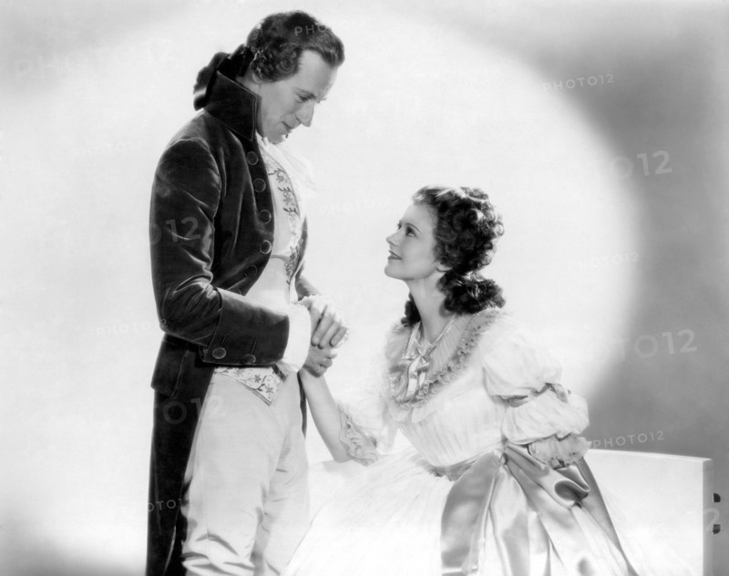 Leslie Howard, Heather Angel, on-set of the Film, "Berkeley Square", 20th Century Fox, 1933