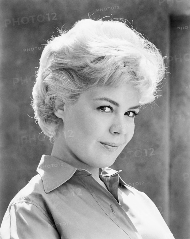 Sandra Dee, on-set of the Film, "Tammy Tell Me True", 1961