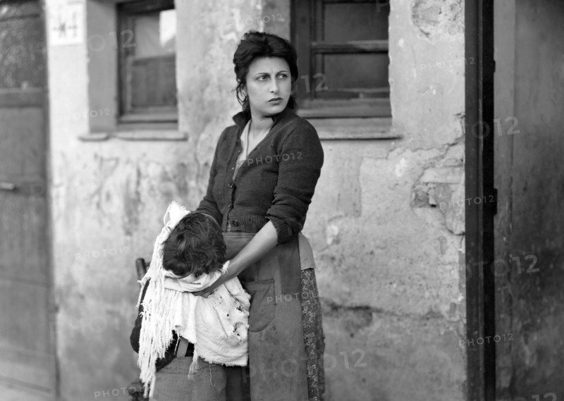 Anna Magnani, on-set of the film, "L'Onorevole Angelina", 1947