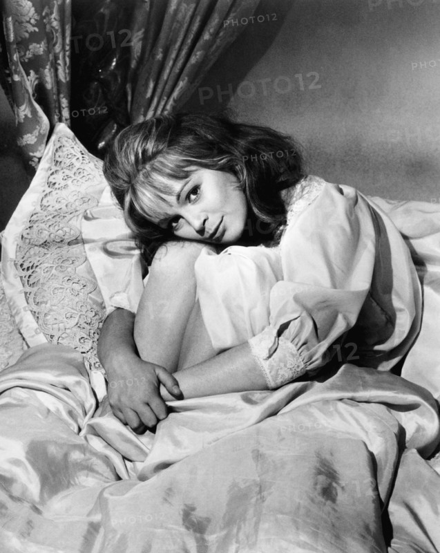 Leticia Roman, on-set of the Film "Fanny Hill", 1964