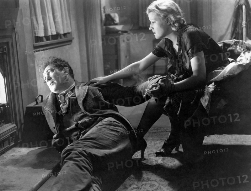 Victor McLaglen, Margot Grahame, on-set of the Film "The Informer", 1935