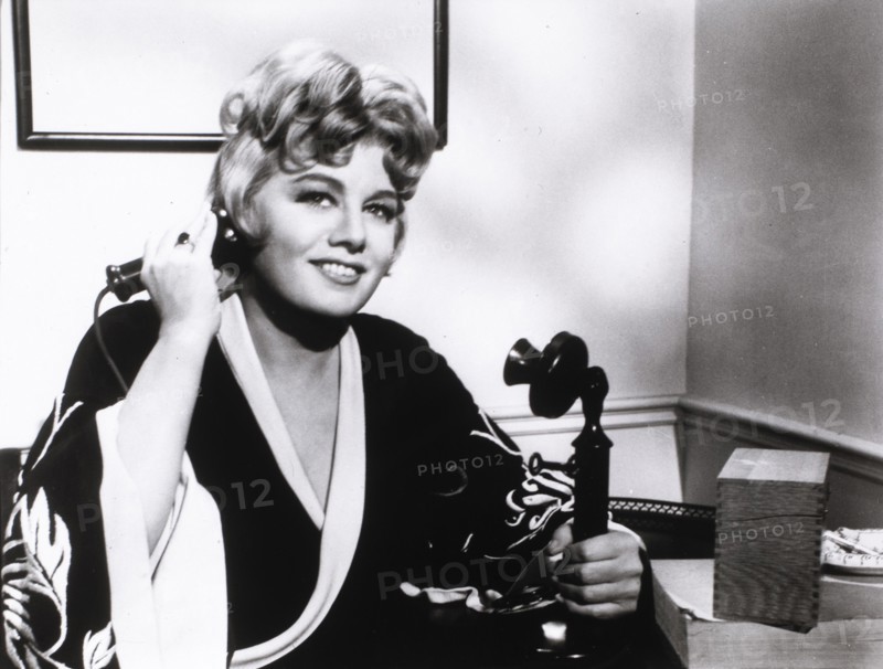 Shelley Winters, Publicity Portrait for the Film "A House is not a Home", 1964