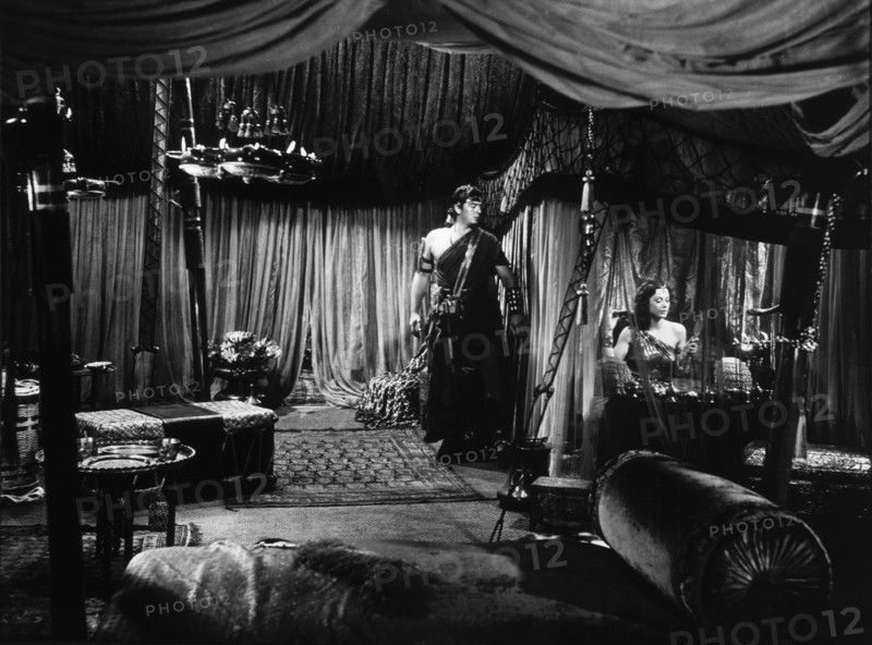Victor Mature, Hedy Lamarr, on-set of the Film "Samson and Delilah", 1949