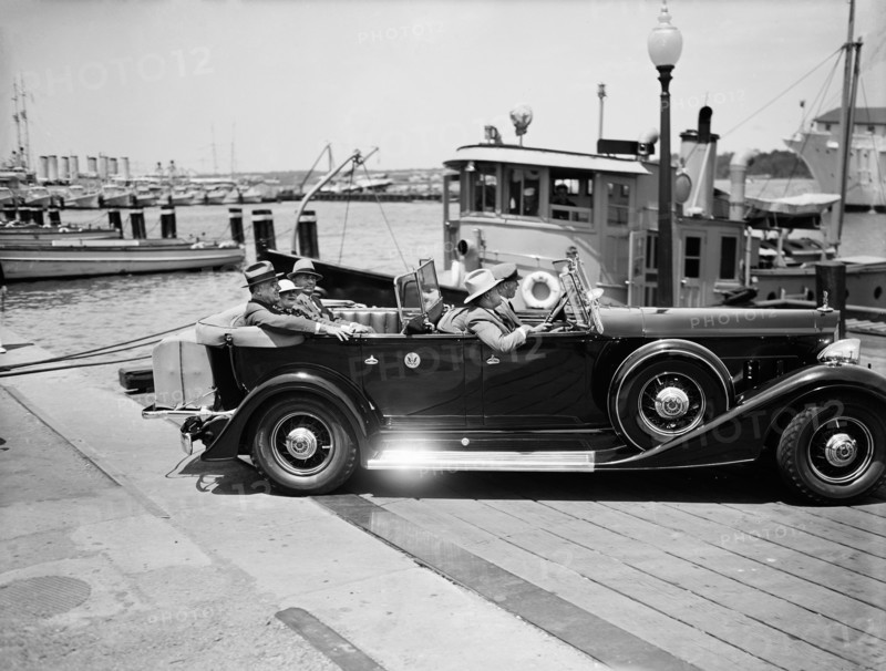 U.S. President Franklin Roosevelt arriving at Annapolis, Maryland, USA, Harris & Ewing, 1935