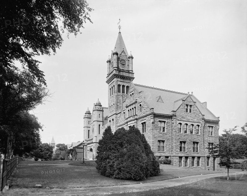 Mary Lyon Hall, Mount Holyoke College, South Hadley, Massachusetts, USA, Detroit Publishing Company, 1900