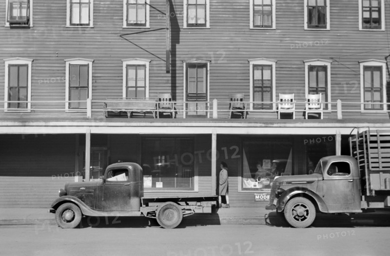 Hotel, Aberdeen South Dakota, USA, John Vachon, Farm Security Administration, November 1940