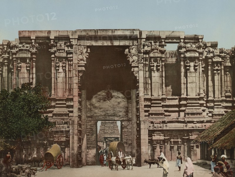South of India, Seringham Town - Gate, Photochrome Print, Photoglob Co., 1905