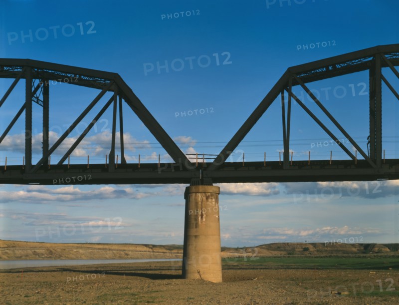 Calipso Bridge, Spanning Yellowstone River, Terry, Montana, USA, Jet Lowe, 1960's