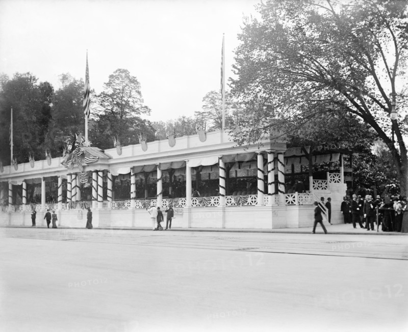 Presidential Viewing Stand of U.S. President Theodore Roosevelt, Washington DC, USA, photograph by Hanson E. Weaver, October 8, 1902