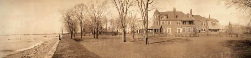 Summer residence of Pres. Wm. H. Taft at Beverly, Mass., Photograph by Wm. Mills & Son, 1909