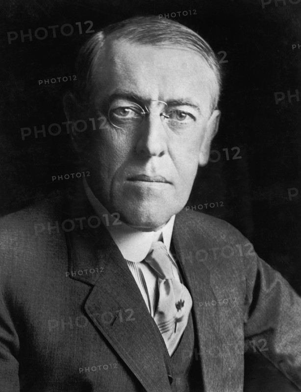 Woodrow Wilson (1856-1924) 28th President of the United States 1913-1921, Head and Shoulders Portrait, 1916
