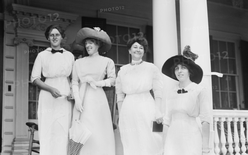Jessie Wilson, Margaret Wilson, Mrs. Woodrow Wilson, Eleanor Randolph Wilson, Half-length Portrait Standing on Porch Steps of Summer Residence, Sea Girt, New Jersey, USA, Bain News Service, July 1912