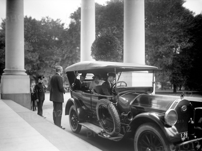Former U.S. President Woodrow Wilson and Edith Wilson arriving at White House, Washington, D.C., USA, National Photo Company, August 1923