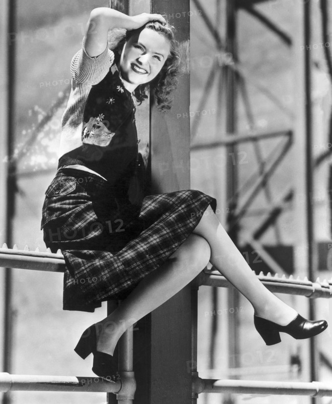 Actress Susanna Foster, Publicity Portrait, Paramount Pictures, 1941