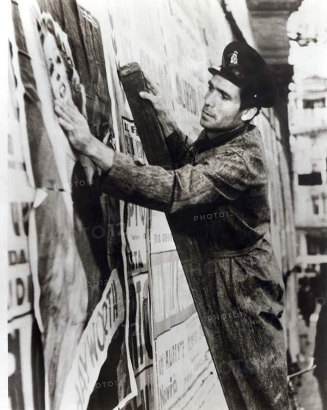 Lamberto Maggiorani, on-set of the Italian Film, "The Bicycle Thief", aka "Ladri di Biciclette", Ente Nazionale Industrie Cinematografiche, 1948