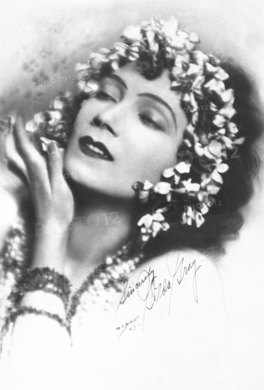 Gilda Gray, woman, actress, celebrity, entertainment, historical,
