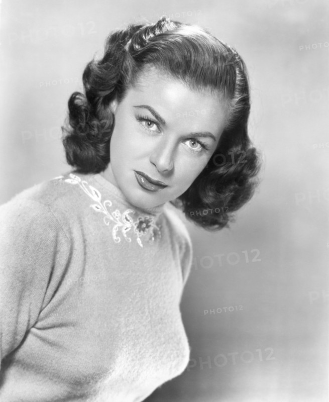 Marguerite Chapman, woman, actress, celebrity, entertainment, historical,
