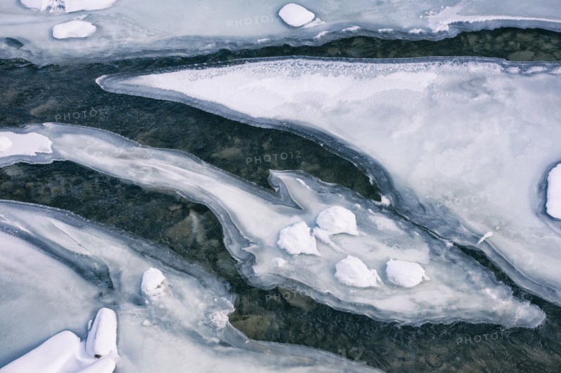 Ice and Flowing Water detail