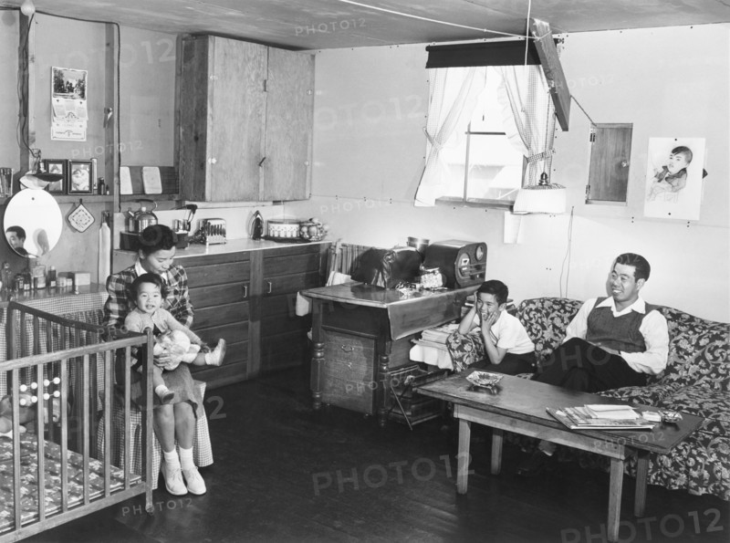 Mr. & Mrs. Richard Izuno and children