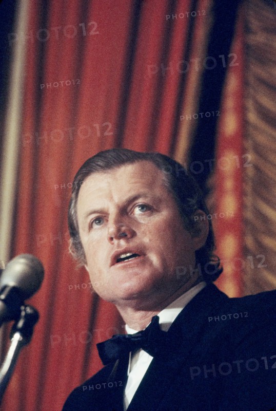 Edward Kennedy, Ted Kennedy, politics, government, historical,