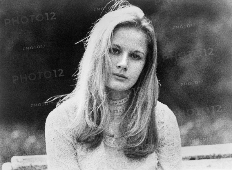 Dominique Sanda, woman, actress, celebrity, entertainment, historical,
