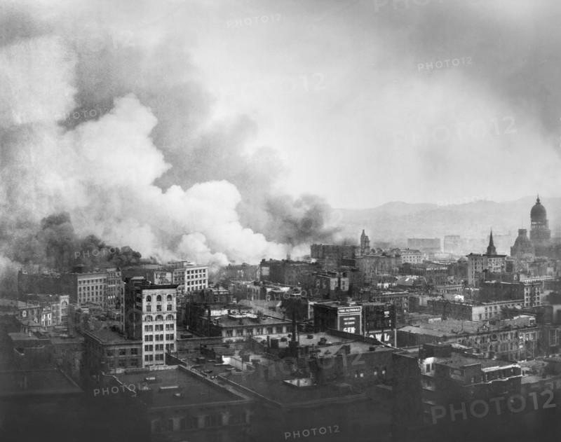 Smoke billowing over city after Earthquake