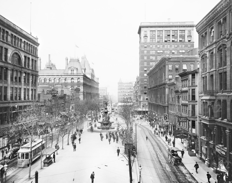 Fountain Square and Fifth Street