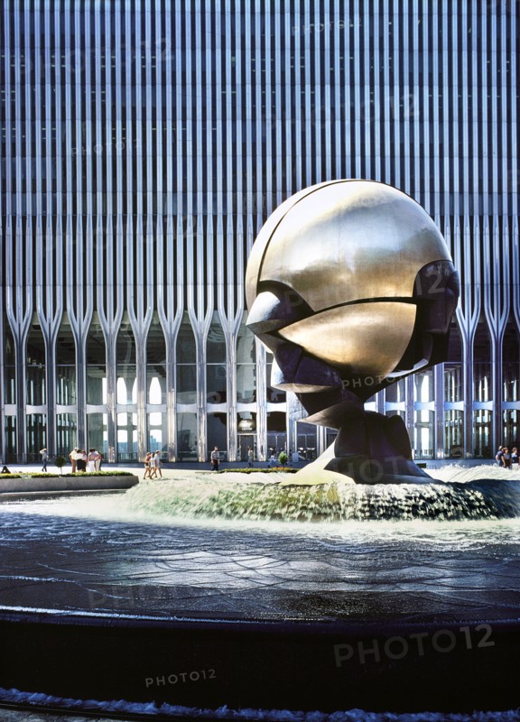 Entrance arches with Sphere at Plaza Fountain sculpture by Fritz Koenig