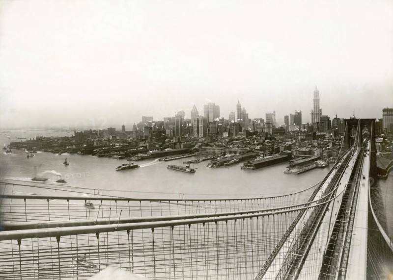 High Angle View of Brooklyn Bridge and Downtown Manhattan Skyline