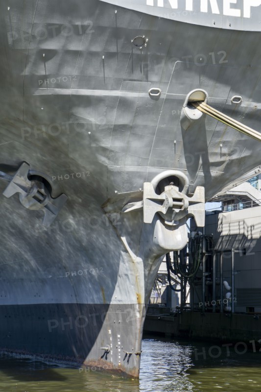 Bow and Anchors