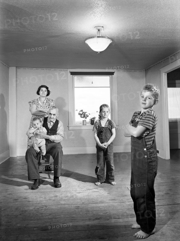 Mrs. Melvin Rivers with some of her children