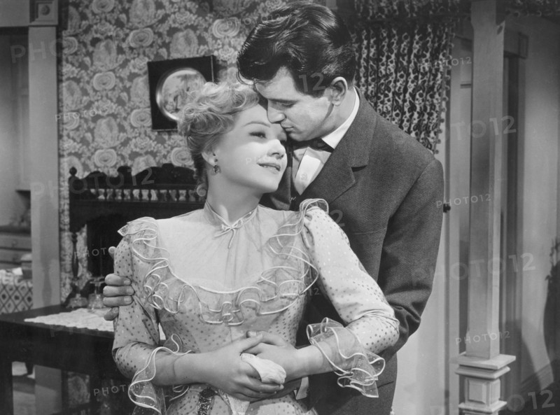Anne Baxter