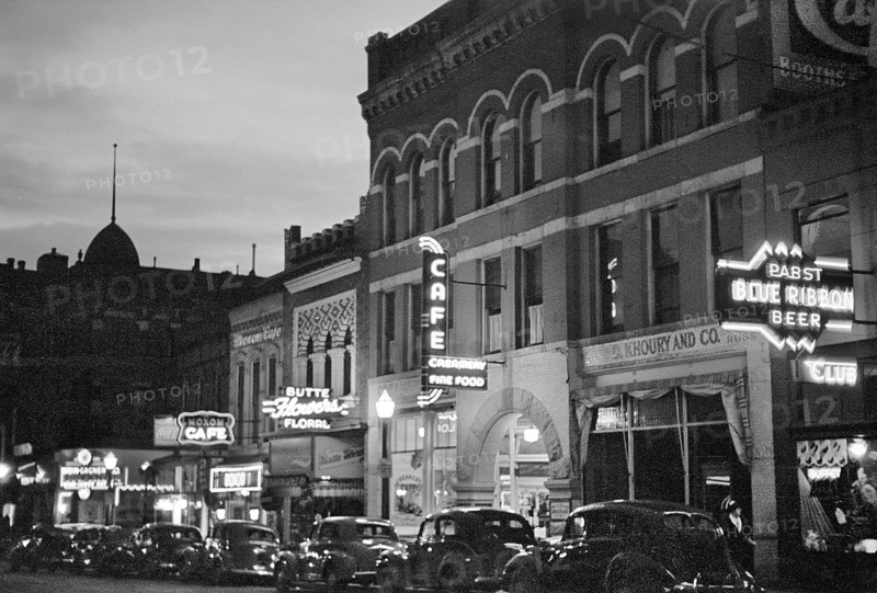 Street scene at night