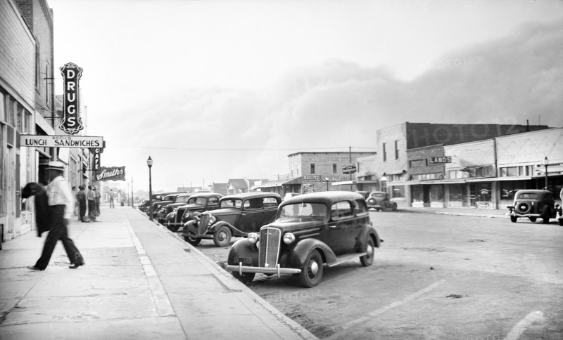 Street scene with approaching dust storm