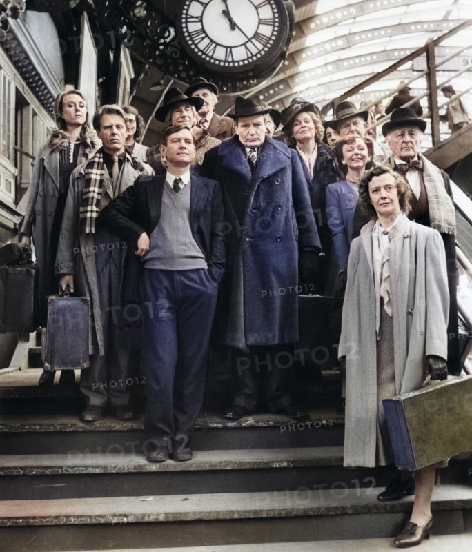 Tom Courtenay (foreground